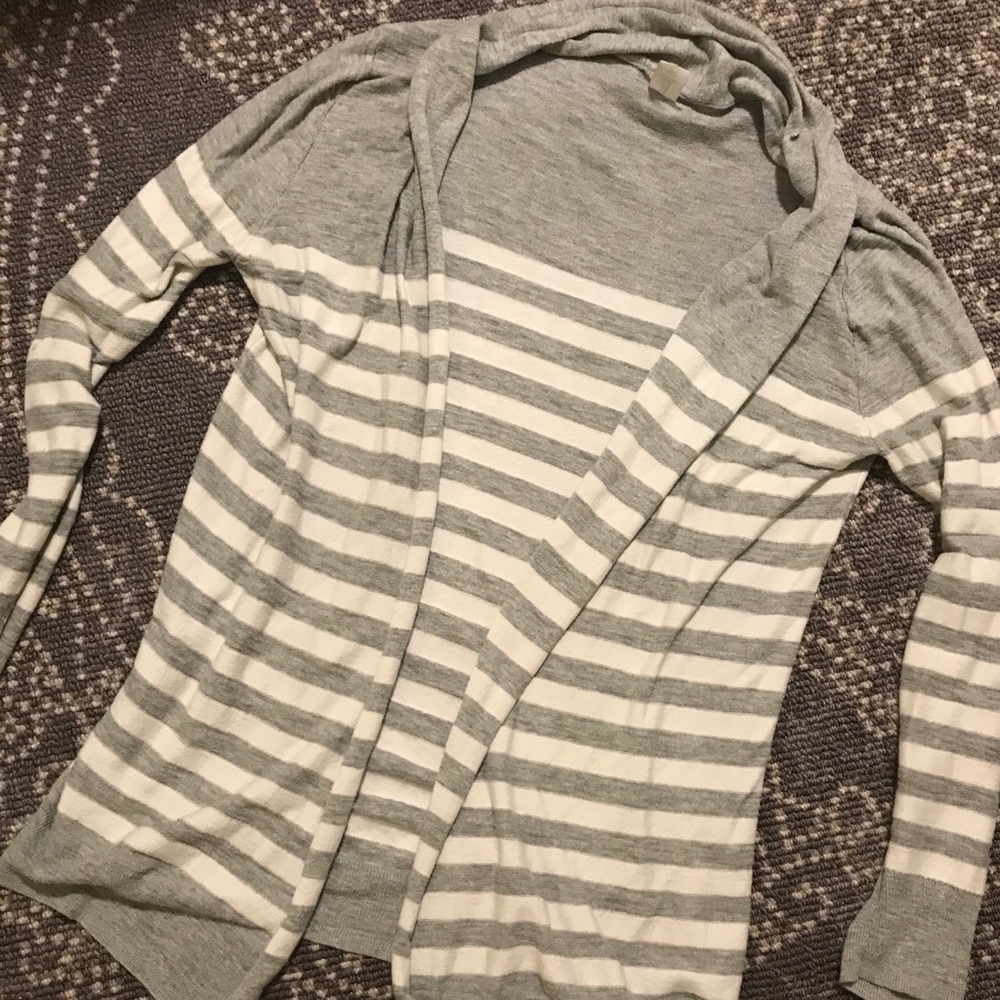 Gray and white cardigan